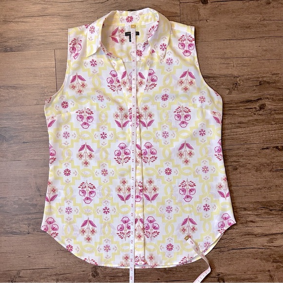 Ann Taylor Pink Floral V Neck Sleeveless Blouse - Picture 3 of 6